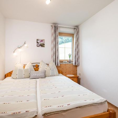 Apartamento Haus Am Waldrand Hopfgarten im Brixental Exterior foto