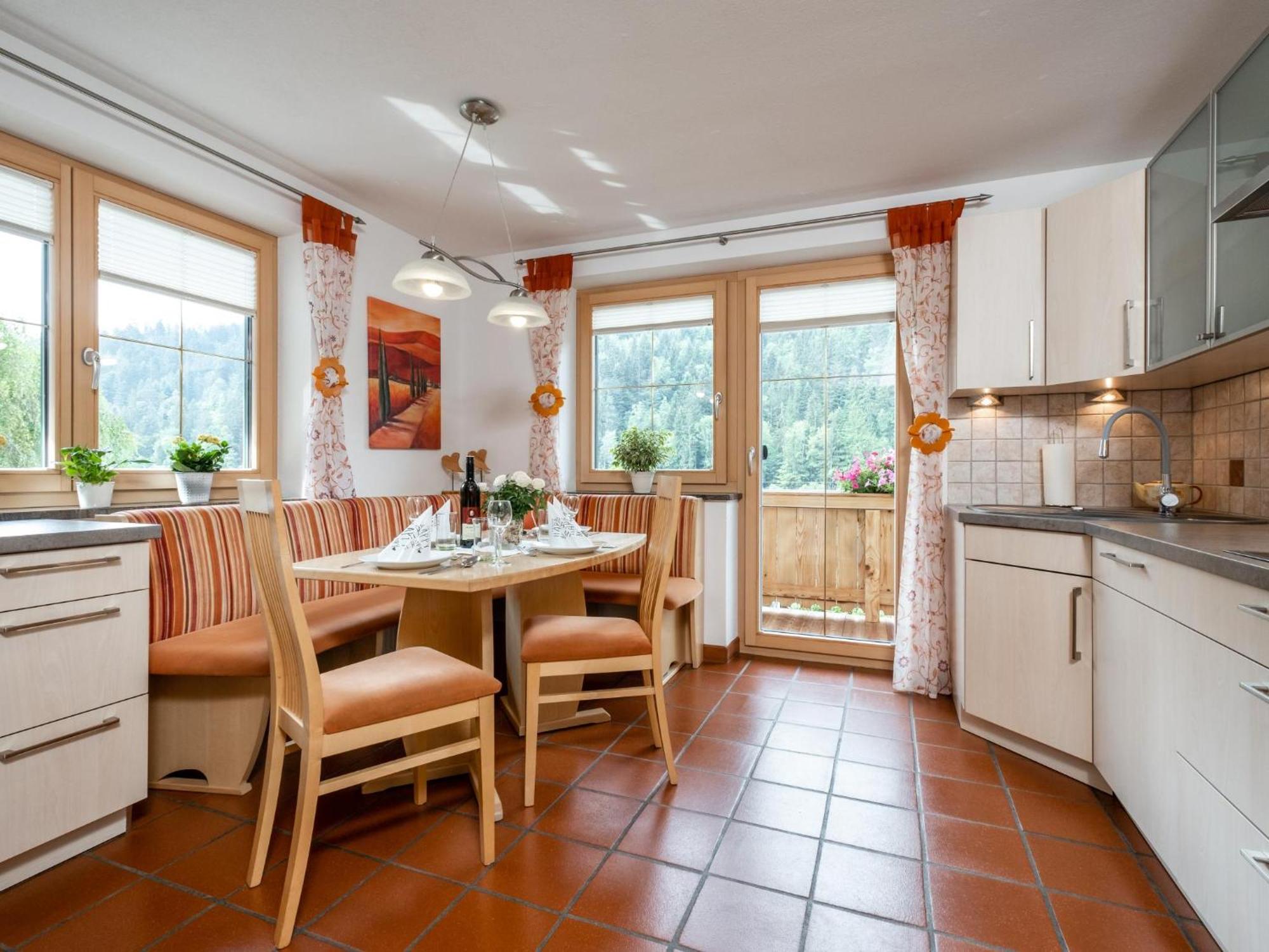 Apartamento Haus Am Waldrand Hopfgarten im Brixental Exterior foto