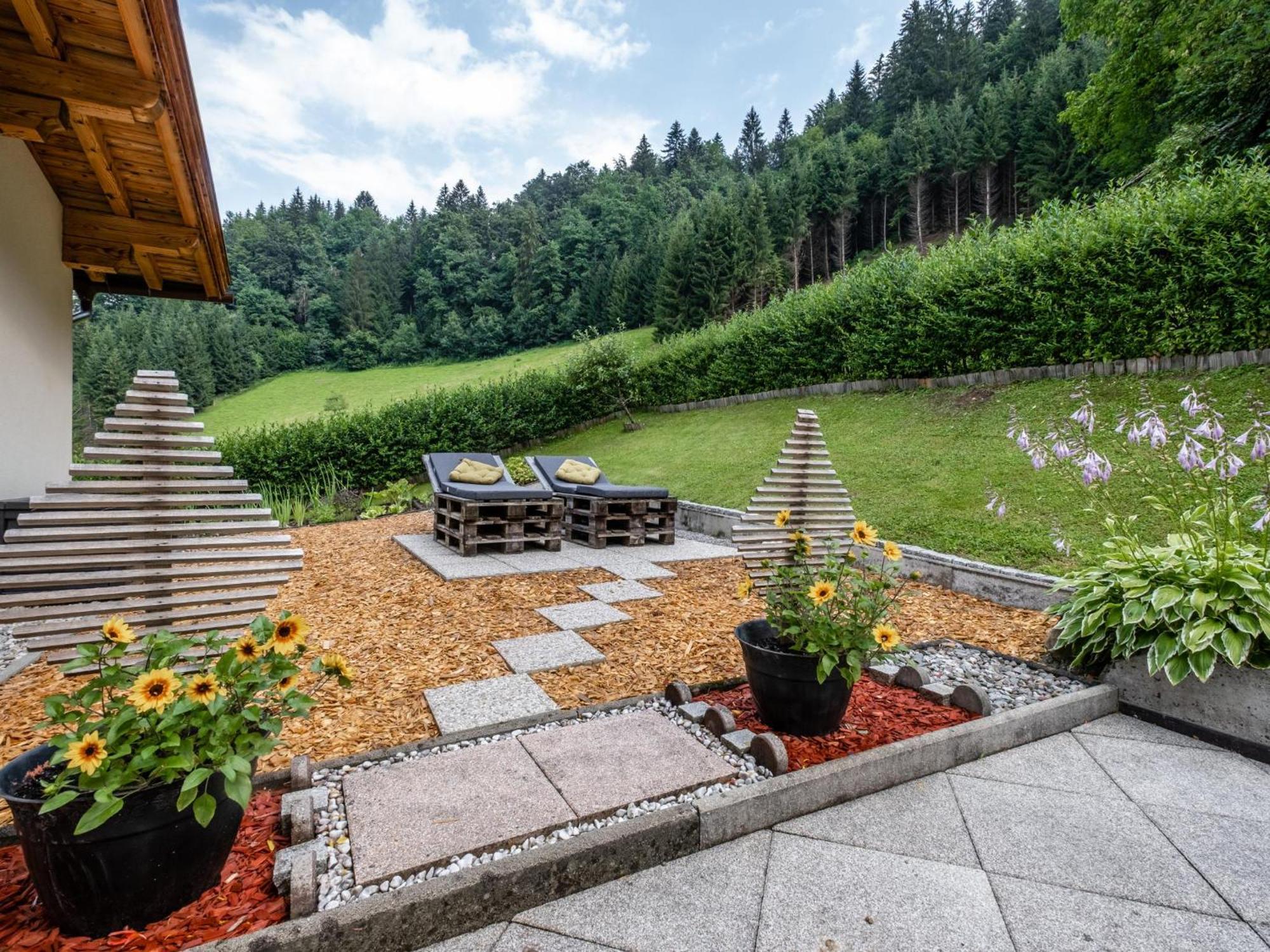 Apartamento Haus Am Waldrand Hopfgarten im Brixental Exterior foto